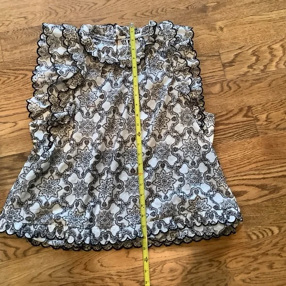 ANTHROPOLOGIE Elegant Embroidered   Black and White Ruffle Top
Medium - Picture 9 of 9